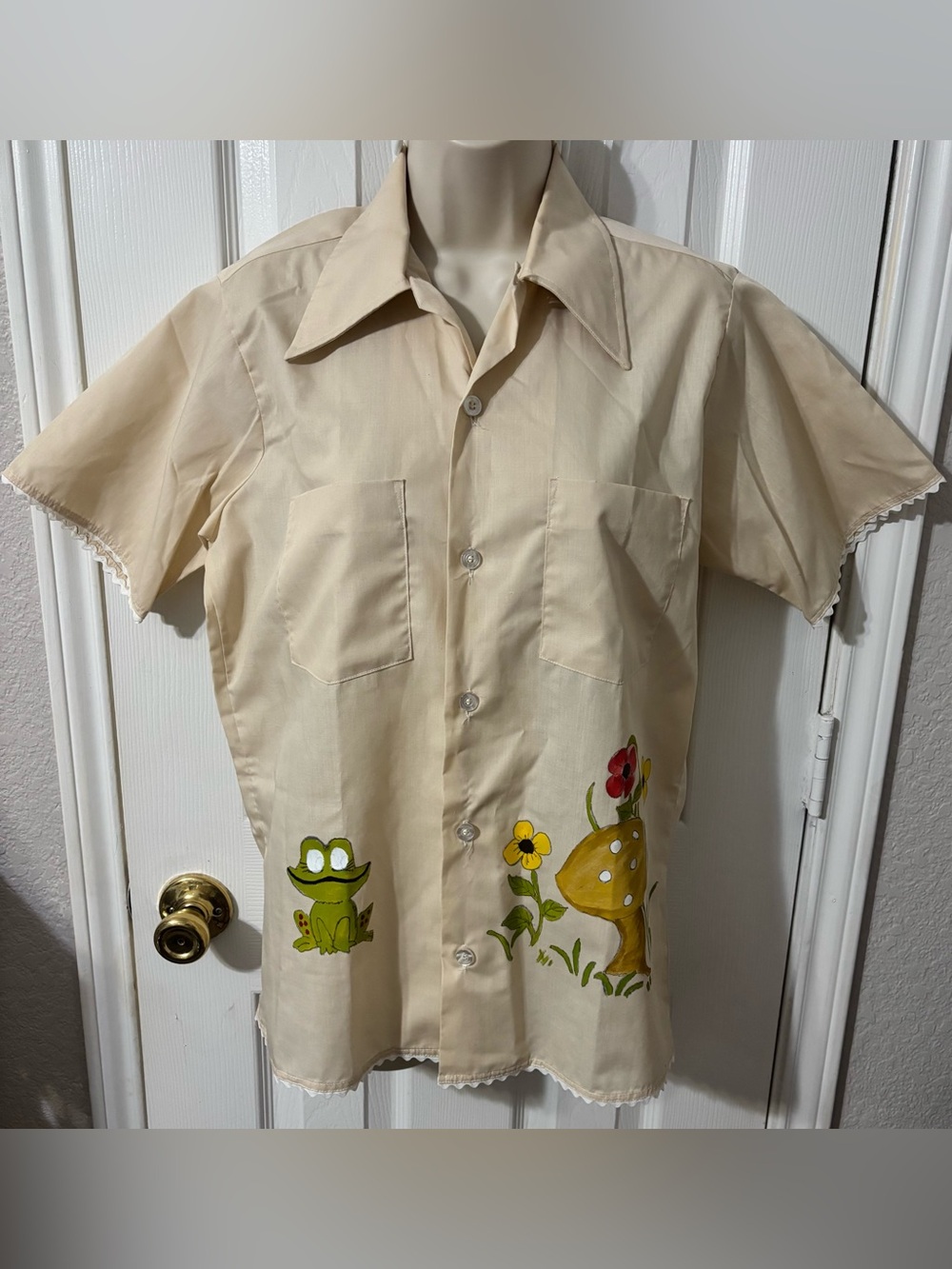 Vintage Hand Painted Arrow Beige Short Sleeve Button-Up Shirt Size S